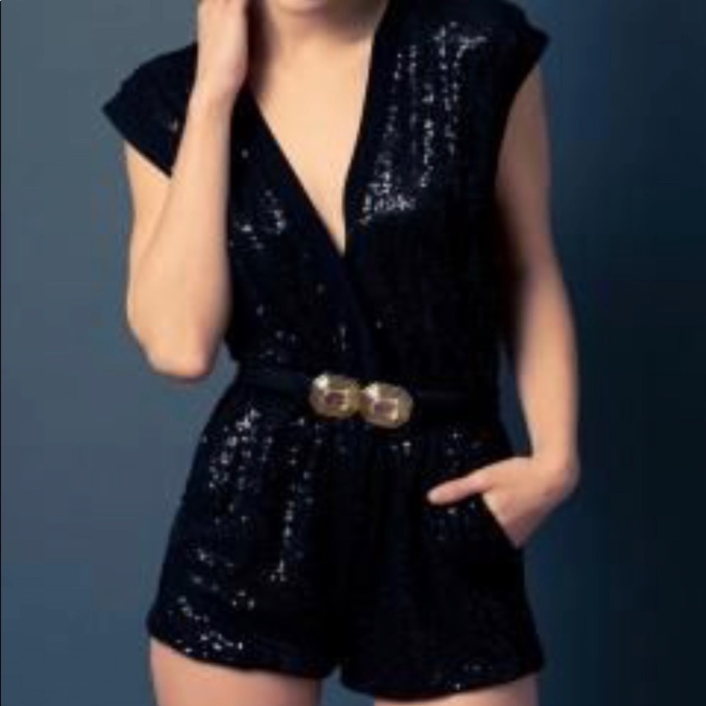 Black Sequin Jumper (Size L)